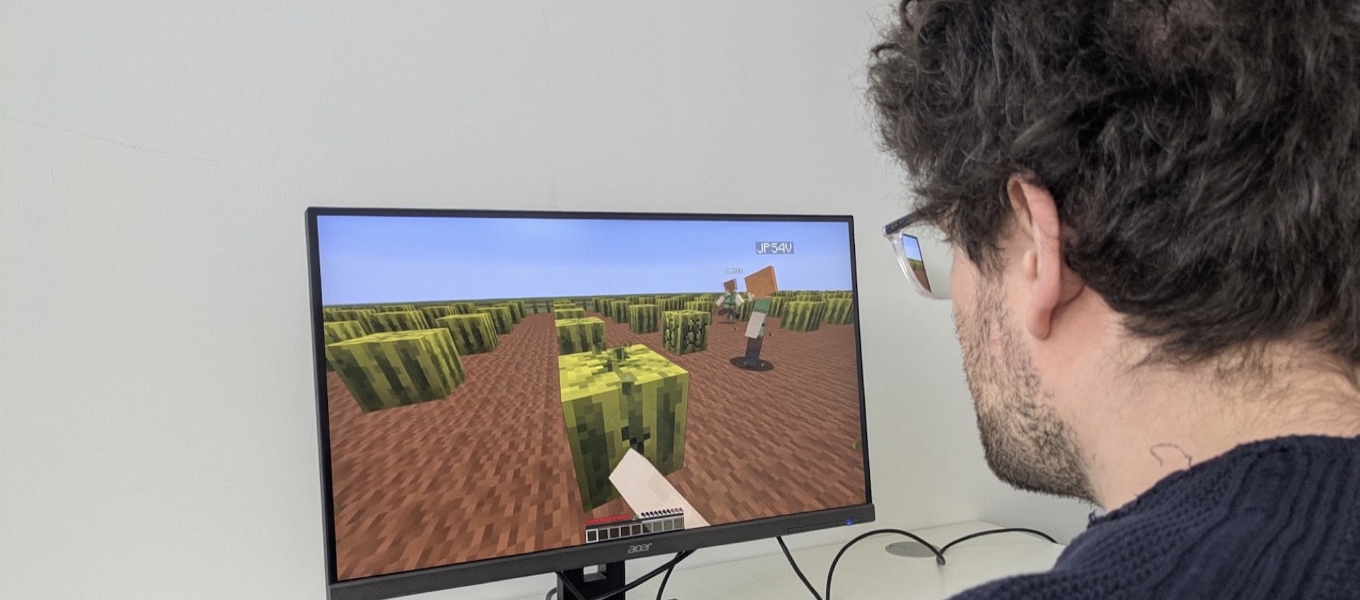 Using the video game Minecraft to understand human social learning